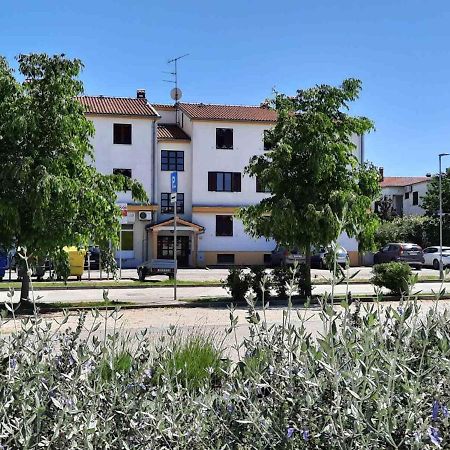 Apartment Thalassa Rovinj Luaran gambar