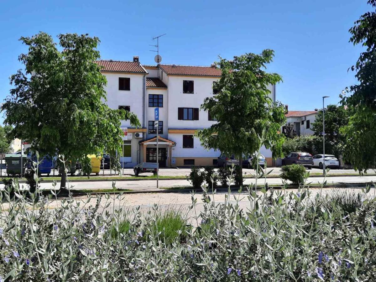 Apartment Thalassa Rovinj Luaran gambar