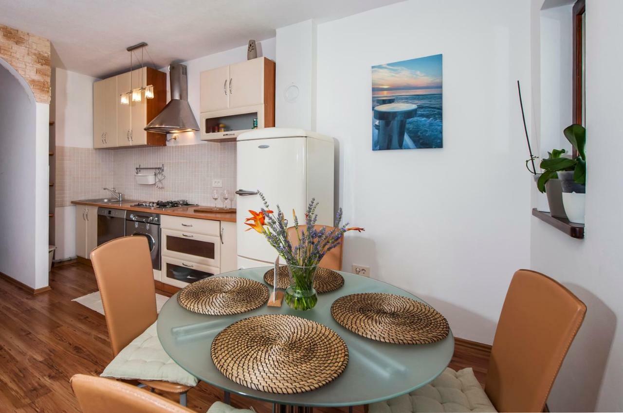 Apartment Thalassa Rovinj Luaran gambar
