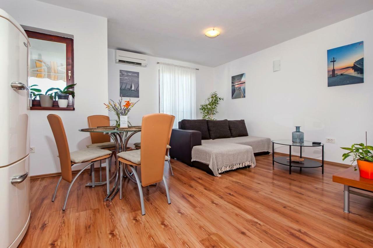 Apartment Thalassa Rovinj Luaran gambar