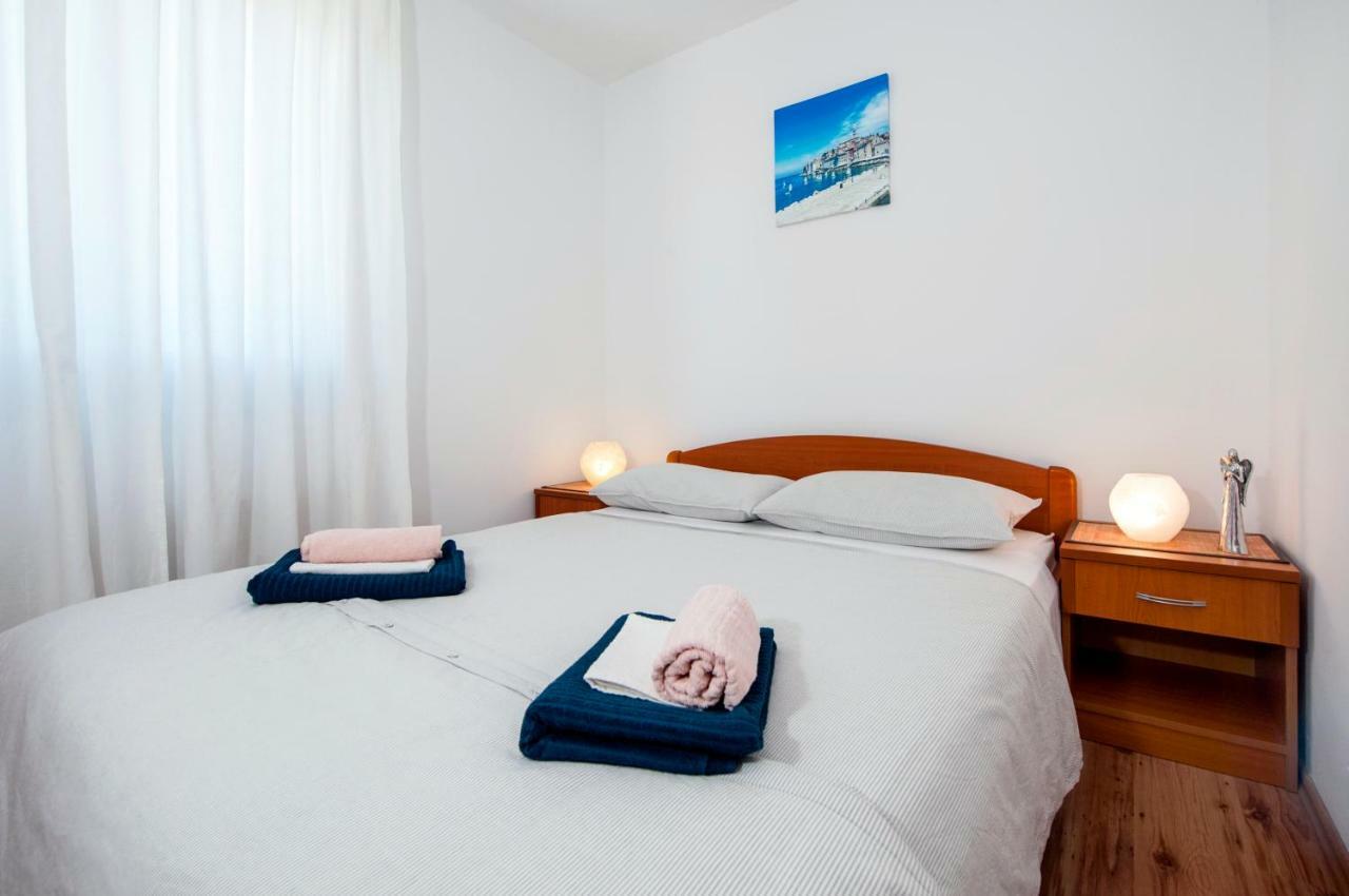 Apartment Thalassa Rovinj Luaran gambar