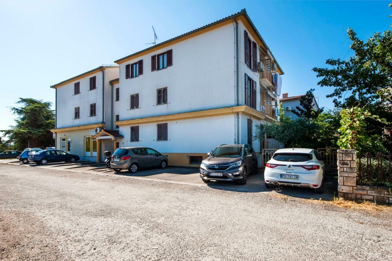 Apartment Thalassa Rovinj Luaran gambar