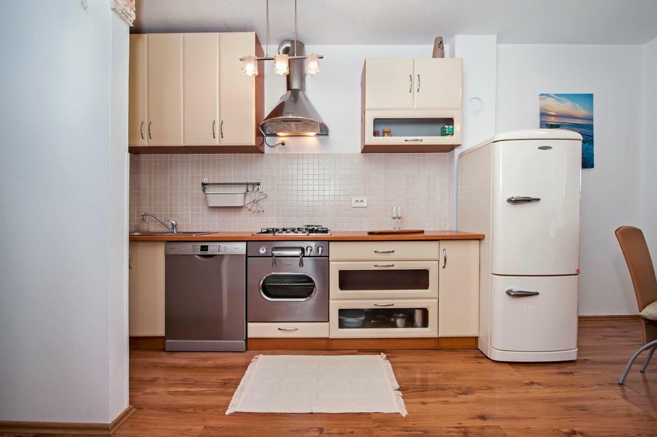 Apartment Thalassa Rovinj Luaran gambar