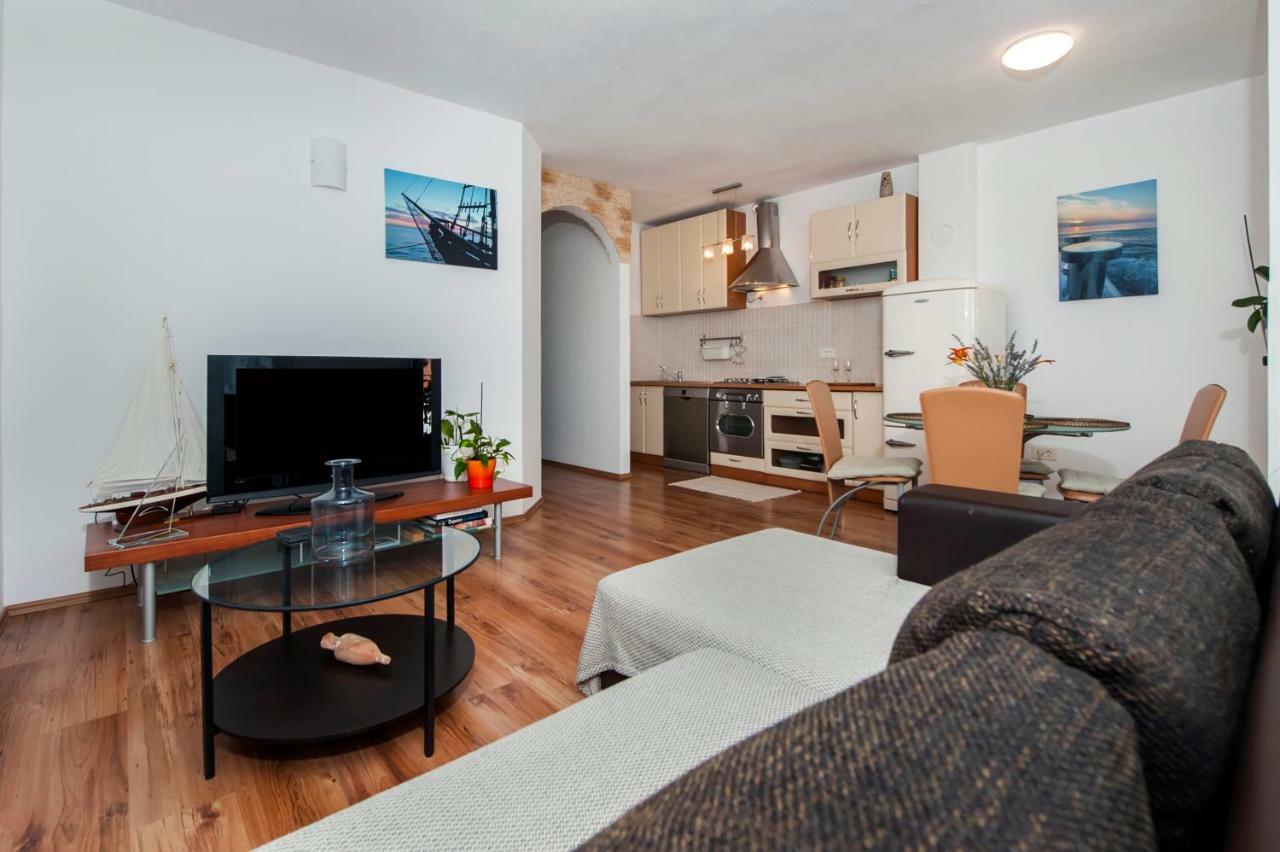Apartment Thalassa Rovinj Luaran gambar